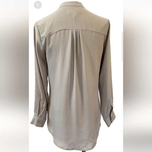 J.Jill Grey Button Front Silk Blouse Long Sleeves S Petite - Picture 2 of 7